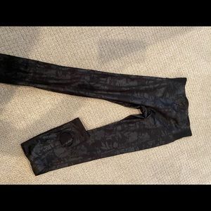 Black leather print leggings